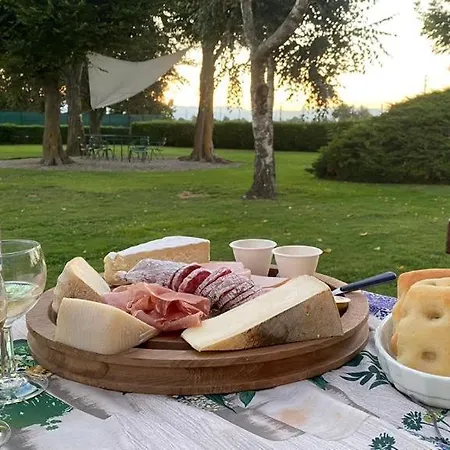 Bed & Breakfast Cascina La Barona 4*