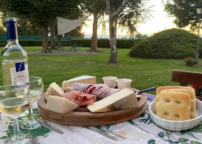 Oda ve Kahvaltı Cascina La Barona 4*